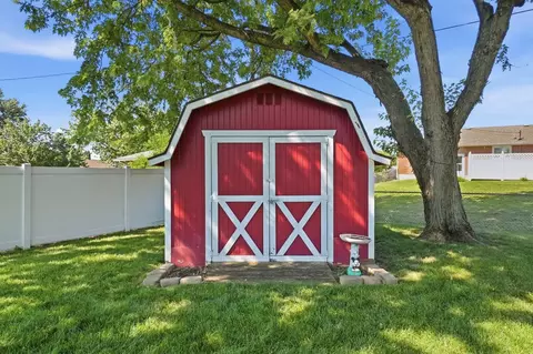Exterior - 4111 Helena Dr, Springfield, OH 45503 photo 11 of 11
