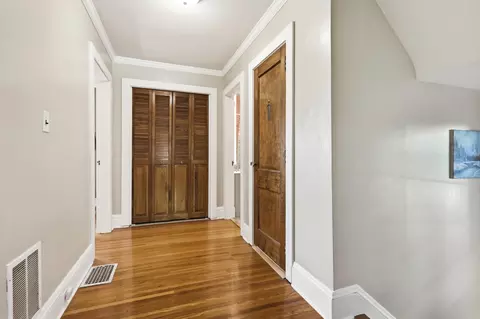 Entry Way - 1840 Crescent Dr, Springfield, OH 45504 photo 4 of 6