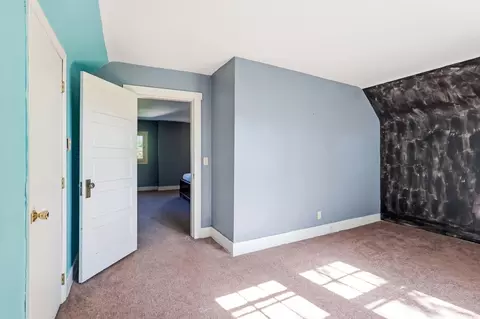 Bedroom - 1840 Crescent Dr, Springfield, OH 45504 photo 11 of 12