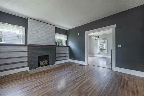 Living - 308 Ridge Rd, Springfield, OH 45503 photo 1 of 3