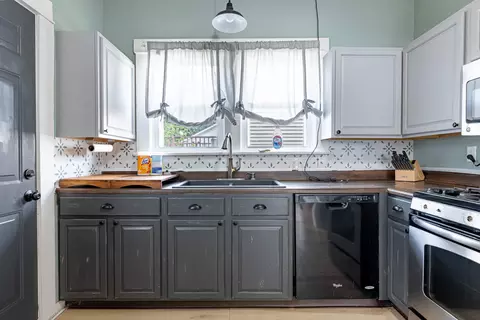 Kitchen - 308 Ridge Rd, Springfield, OH 45503 photo 4 of 4