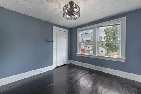 Bedroom - 308 Ridge Rd, Springfield, OH 45503 photo 3 of 4
