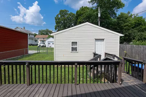 Exterior - 308 Ridge Rd, Springfield, OH 45503 photo 4 of 7