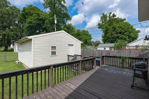 Exterior - 308 Ridge Rd, Springfield, OH 45503 photo 3 of 7