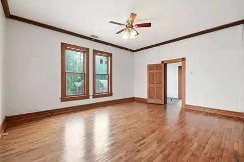 Living - 649 E High St, Springfield, OH 45505 photo 10 of 12