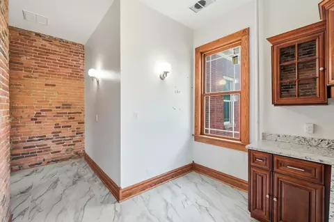 Entry Way - 649 E High St, Springfield, OH 45505 photo 4 of 5