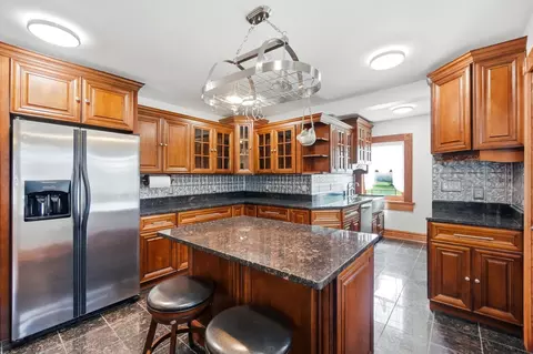 Kitchen - 649 E High St, Springfield, OH 45505 photo 2 of 7