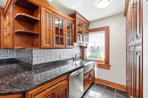 Kitchen - 649 E High St, Springfield, OH 45505 photo 5 of 7