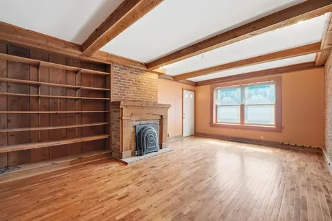 Living - 649 E High St, Springfield, OH 45505 photo 7 of 12