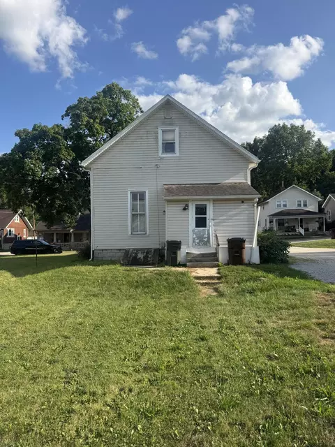 Exterior - 122 W Clay St, Sidney, OH 45365 photo 1 of 4