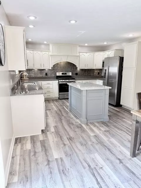 Kitchen - 537 E Hoewisher Rd, Sidney, OH 45365 photo 2 of 6