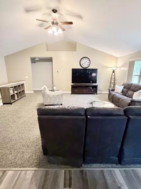 Living - 537 E Hoewisher Rd, Sidney, OH 45365 photo 5 of 9