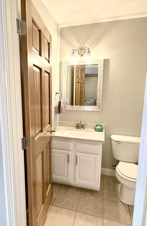 Bath - 537 E Hoewisher Rd, Sidney, OH 45365 photo 1 of 5