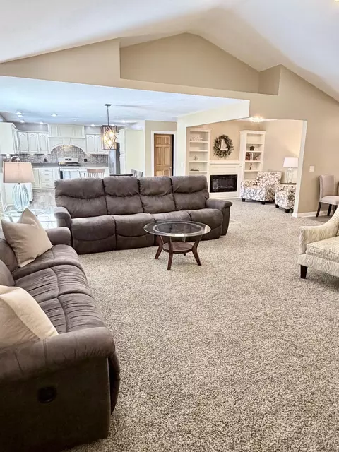 Living - 537 E Hoewisher Rd, Sidney, OH 45365 photo 3 of 9