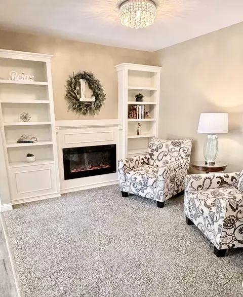 Living - 537 E Hoewisher Rd, Sidney, OH 45365 photo 6 of 9