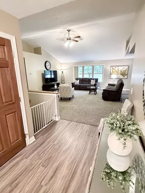 Entry Way - 537 E Hoewisher Rd, Sidney, OH 45365 photo 1 of 2