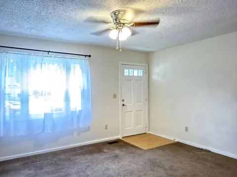 Living - 2818 Morton Dr, Springfield, OH 45505 photo 1 of 3