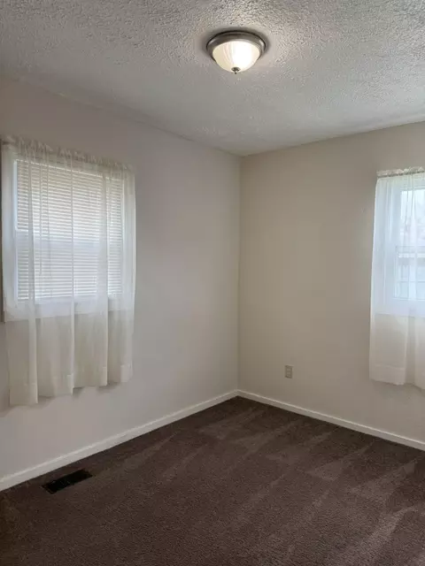Bedroom - 2818 Morton Dr, Springfield, OH 45505 photo 4 of 4