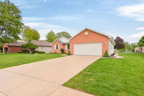 551 Foxcross Dr, Sidney, OH 45365 photo 4