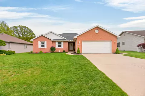 551 Foxcross Dr, Sidney, OH 45365 photo 2