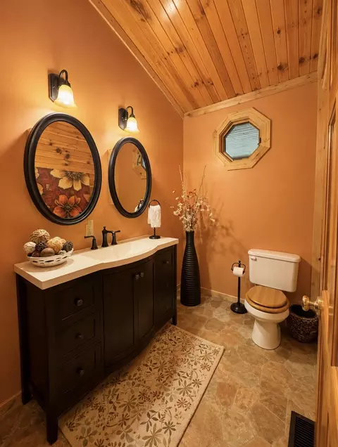 Bath - 4558 Cherry Hill Rd, Conover, OH 45317 photo 2 of 3