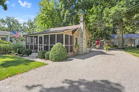 10848 Seminole Shore Dr, Huntsville, OH 43324