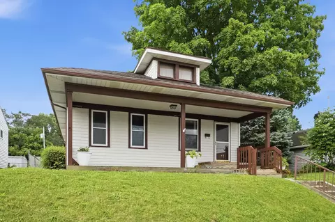 Exterior - 1537 W Pleasant St, Springfield, OH 45506 photo 2 of 11