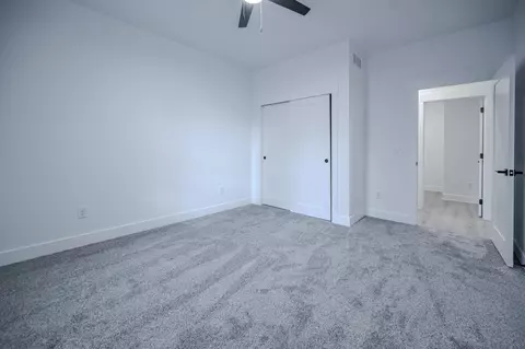 Bedroom - 1783 Northpoint Rd, Springfield, OH 45503 photo 5 of 9