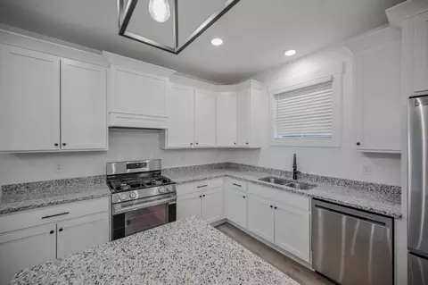Kitchen - 1783 Northpoint Rd, Springfield, OH 45503 photo 2 of 3