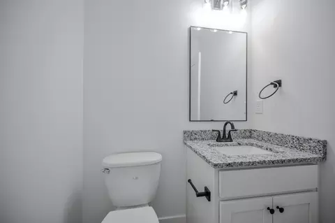 Bath - 1783 Northpoint Rd, Springfield, OH 45503 photo 6 of 6