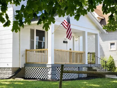 Exterior - 23 N Douglas Ave, Springfield, OH 45503 photo 2 of 12