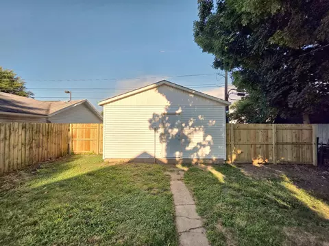 Exterior - 23 N Douglas Ave, Springfield, OH 45503 photo 9 of 12