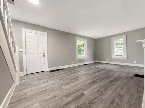 Living - 23 N Douglas Ave, Springfield, OH 45503 photo 1 of 6