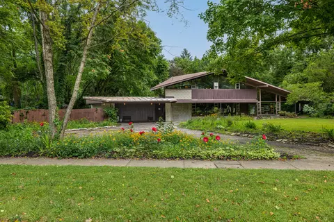 445 W South College St, Yellow Springs, OH 45387