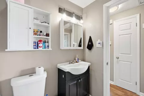 Bath - 1450 Moorefield Rd, Springfield, OH 45503 photo 3 of 3