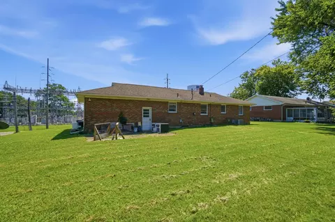 Exterior - 1450 Moorefield Rd, Springfield, OH 45503 photo 5 of 9