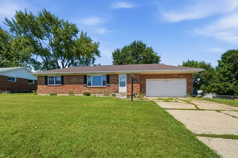 Exterior - 1450 Moorefield Rd, Springfield, OH 45503 photo 1 of 9