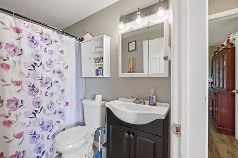 Bath - 1450 Moorefield Rd, Springfield, OH 45503 photo 1 of 3