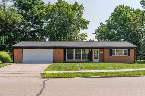 135 Shaftsbury Rd, Troy, OH 45373