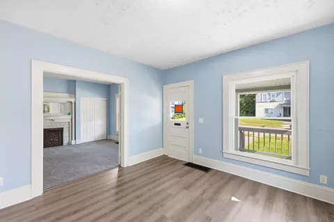 Living - 209 W Euclid Ave, Springfield, OH 45506 photo 1 of 4