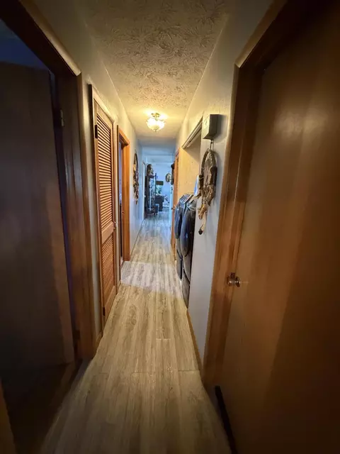 Entry Way - 1404 Stephens Rd, Sidney, OH 45365 photo 3 of 3