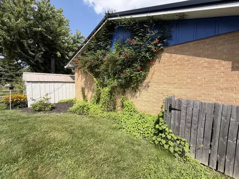 Exterior - 1404 Stephens Rd, Sidney, OH 45365 photo 5 of 20