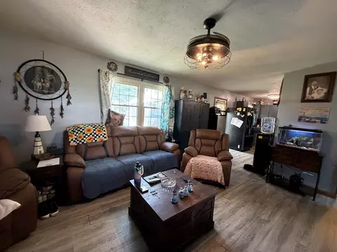 Living - 1404 Stephens Rd, Sidney, OH 45365 photo 4 of 4