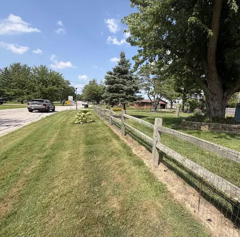 Exterior - 1404 Stephens Rd, Sidney, OH 45365 photo 6 of 20