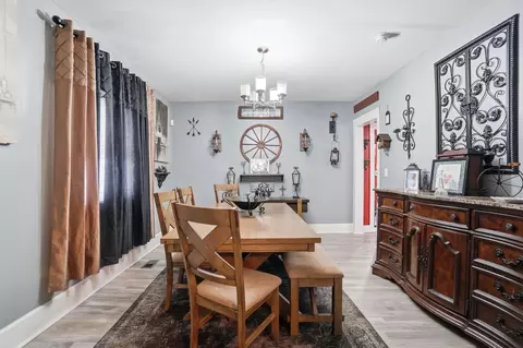 Dining - 1587 Charles St, Springfield, OH 45505 photo 1 of 4