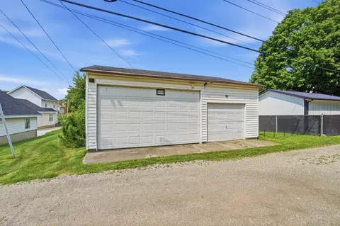 Exterior - 1587 Charles St, Springfield, OH 45505 photo 10 of 12