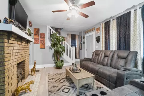 Living - 1587 Charles St, Springfield, OH 45505 photo 6 of 6