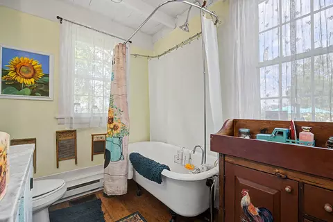 Bath - 7646 N River Rd, Springfield, OH 45502 photo 2 of 5