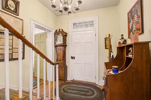 Entry Way - 7646 N River Rd, Springfield, OH 45502 photo 1 of 10