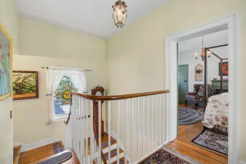 Entry Way - 7646 N River Rd, Springfield, OH 45502 photo 8 of 10